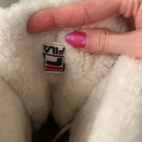 FILA boots !!!!❄️🔥✨ - Picture 4 of 9